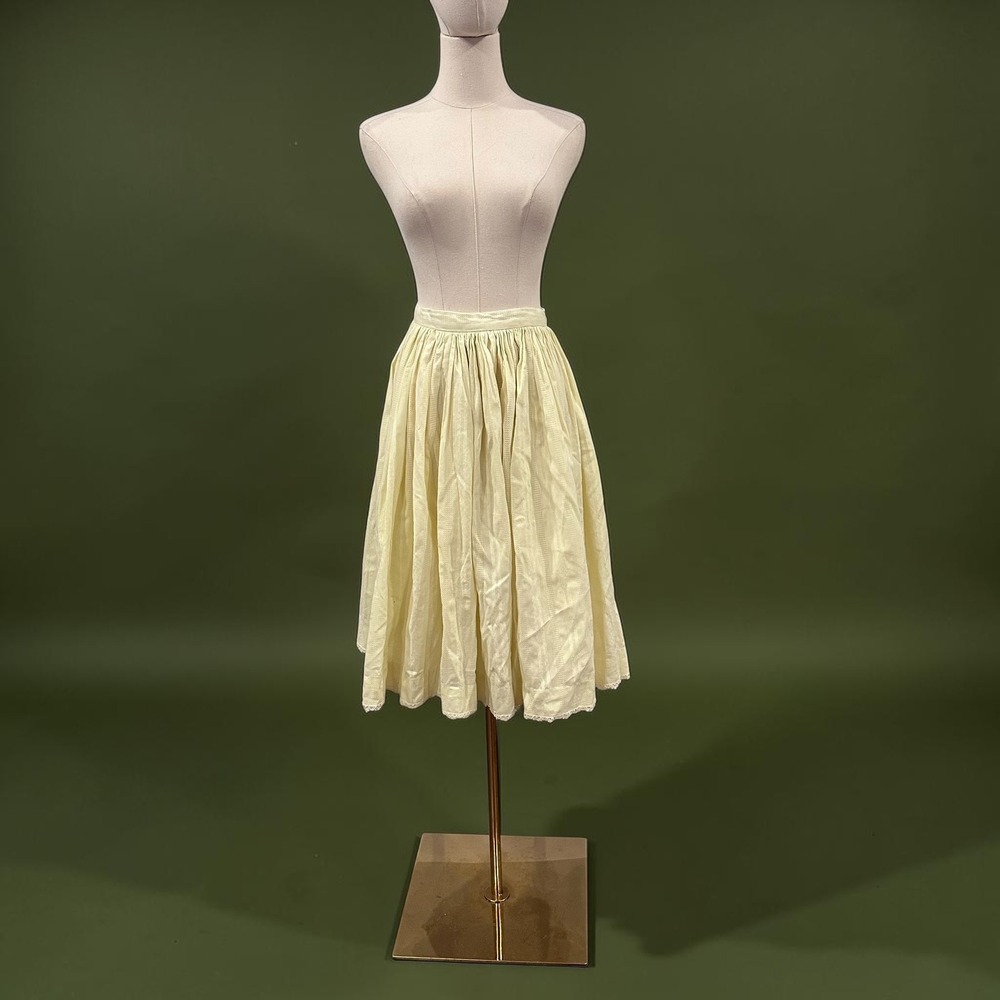 Vintage Modern Juniors Skirt Full Crinoline Lace Trim Yellow XS Women 50s Style